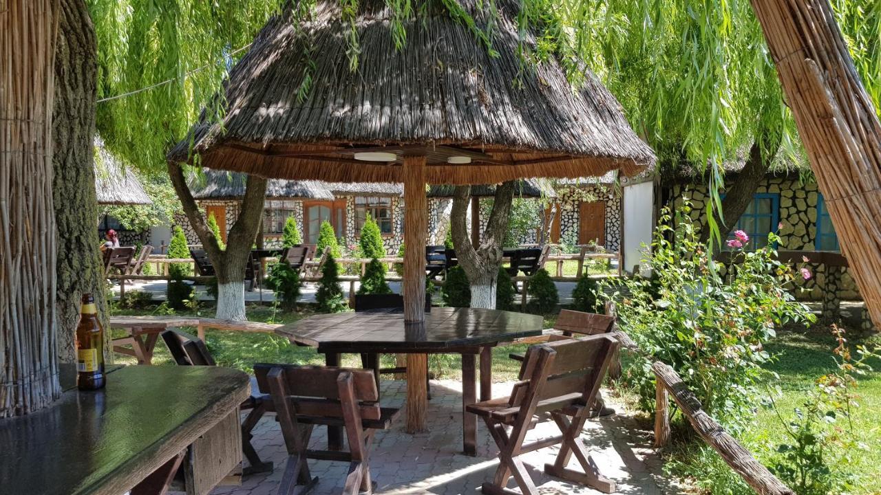 Pensiunea Iubire De Delta " La Traian " Murighiol Ngoại thất bức ảnh